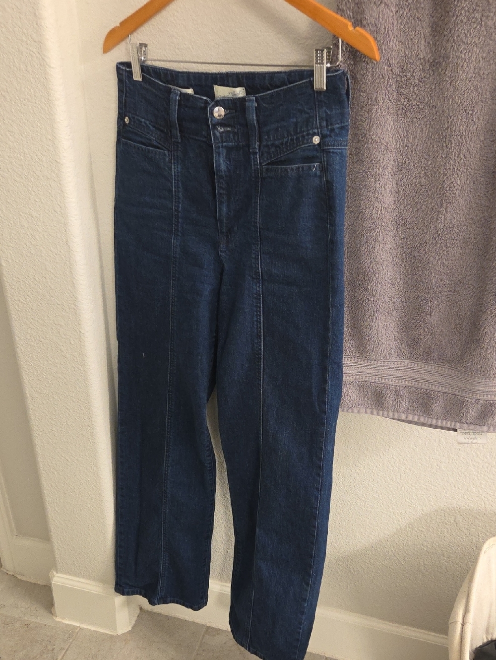Universal Thread High-Rise Dark Blue Wide Leg Jeans